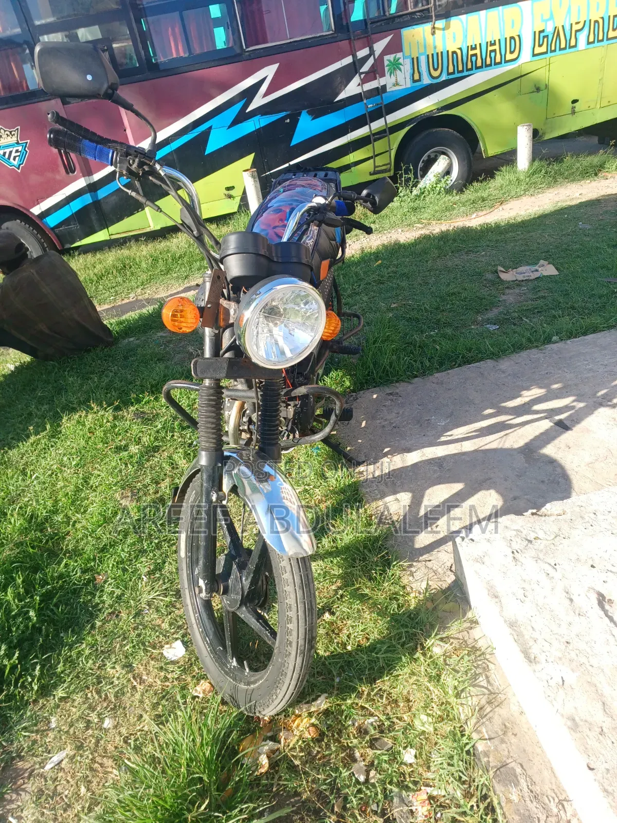 Bajaj Boxer 100 2024 Red