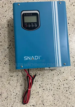 SNADI 1.5kVA (1kW) Low Frequency MPPT Hybrid Solar Inverter.