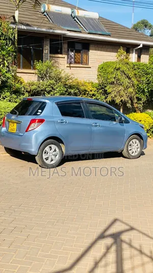 Toyota Vitz 2012 Blue