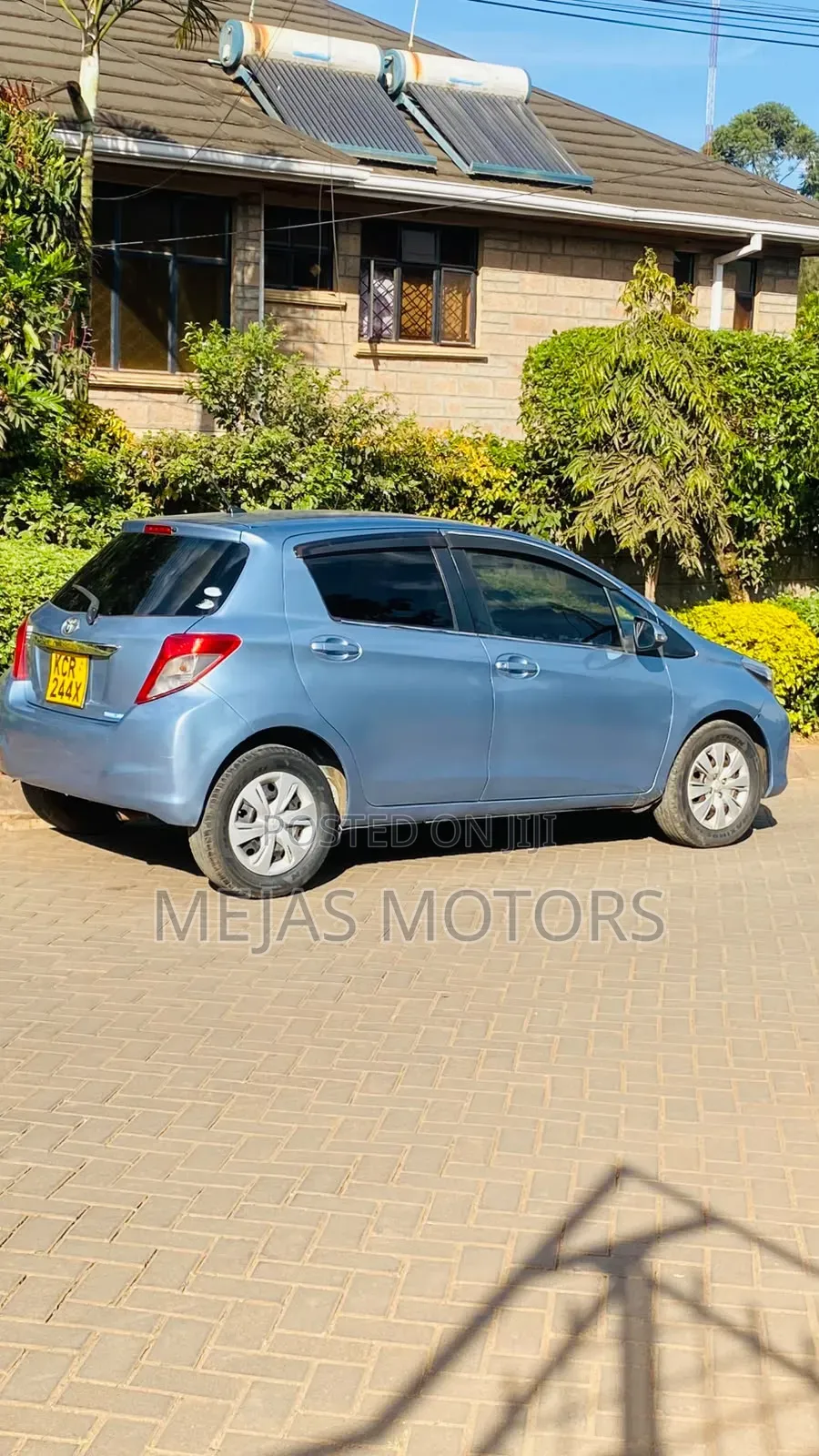Toyota Vitz 2012 Blue