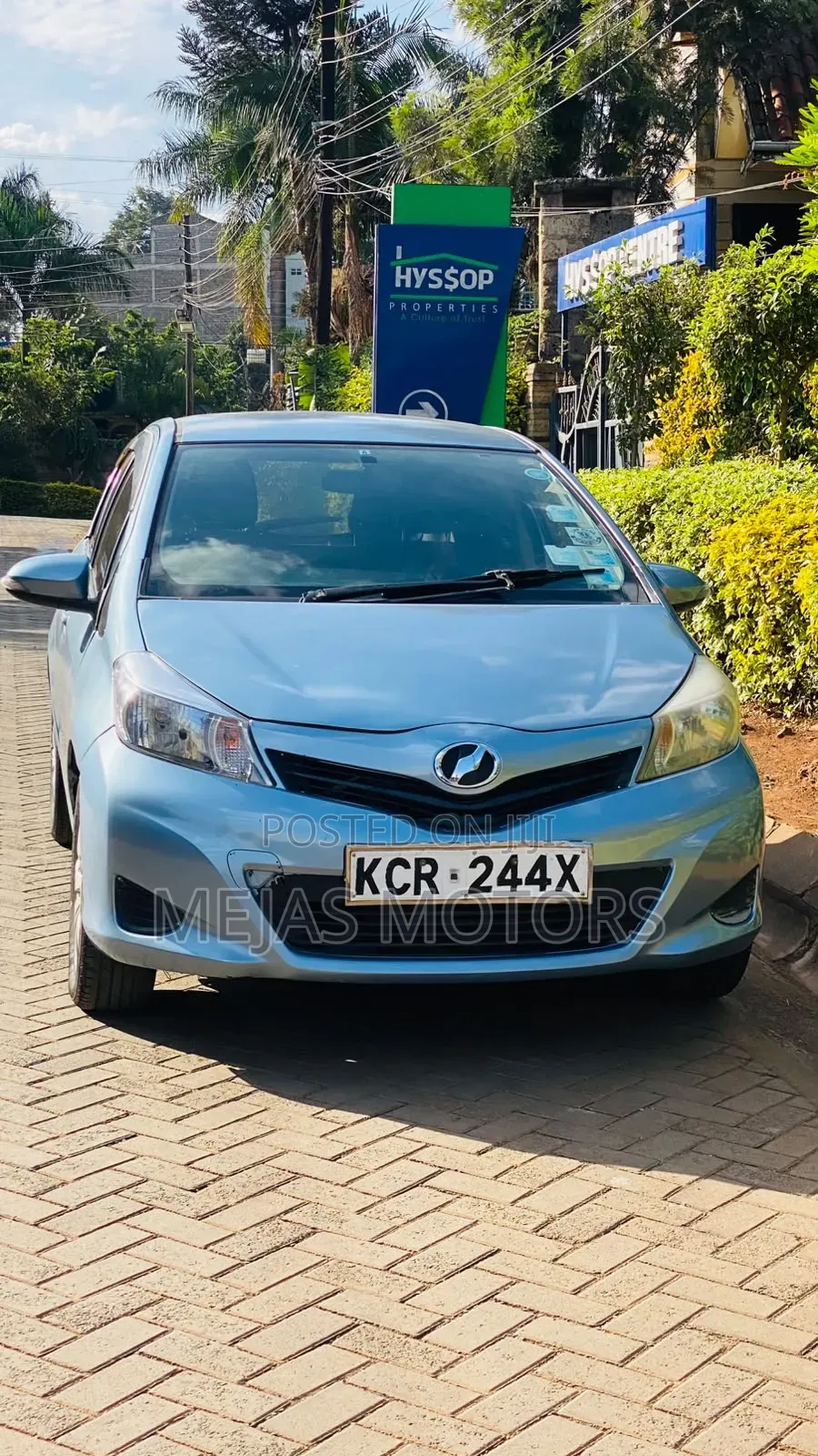 Toyota Vitz 2012 Blue