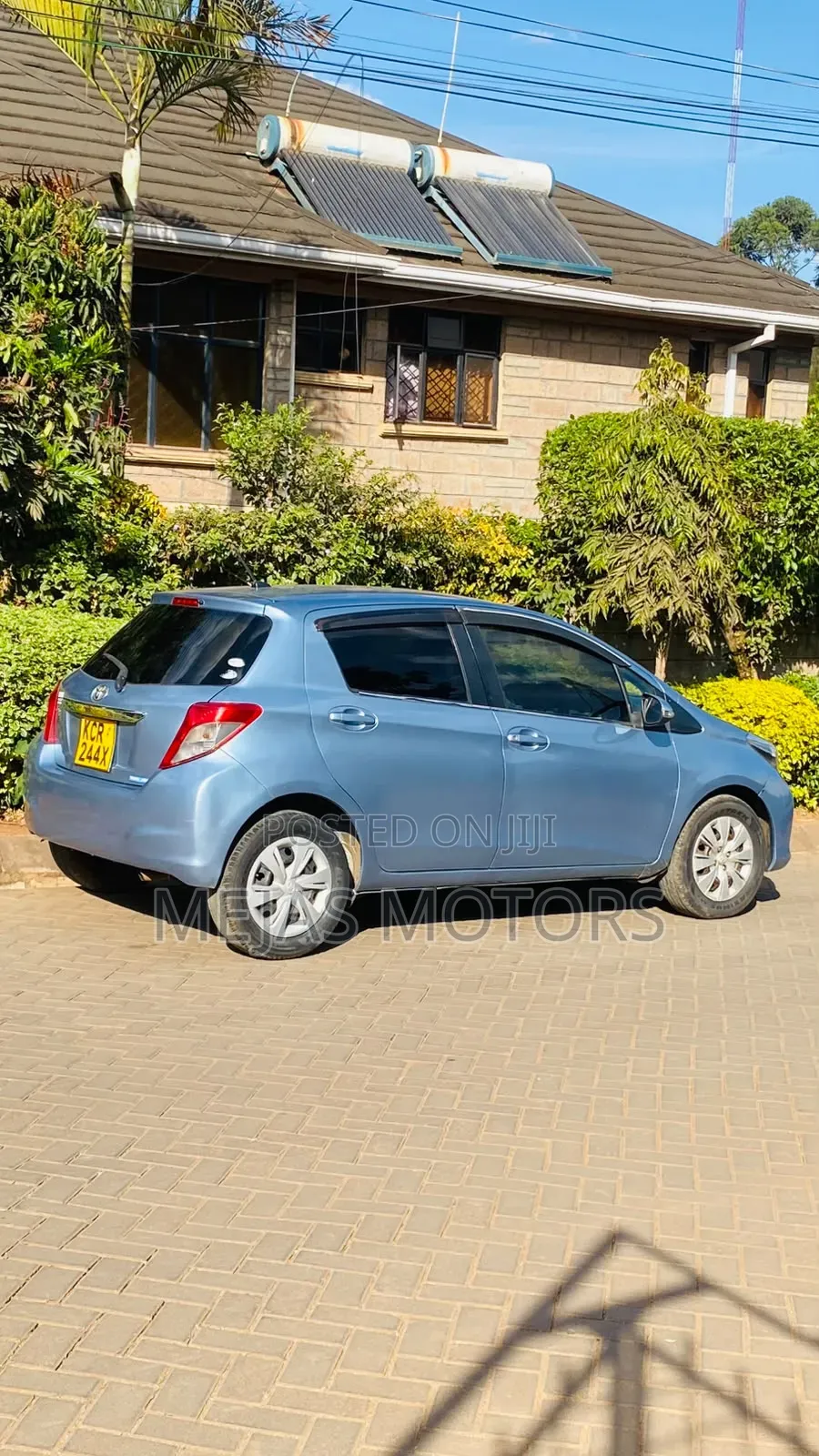 Toyota Vitz 2012 Blue