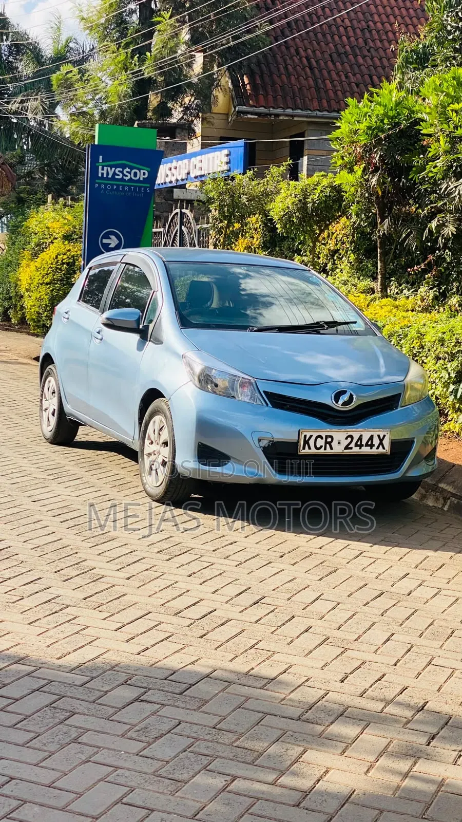 Toyota Vitz 2012 Blue