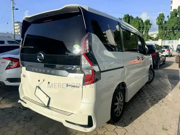 Nissan Serena 2019 Pearl