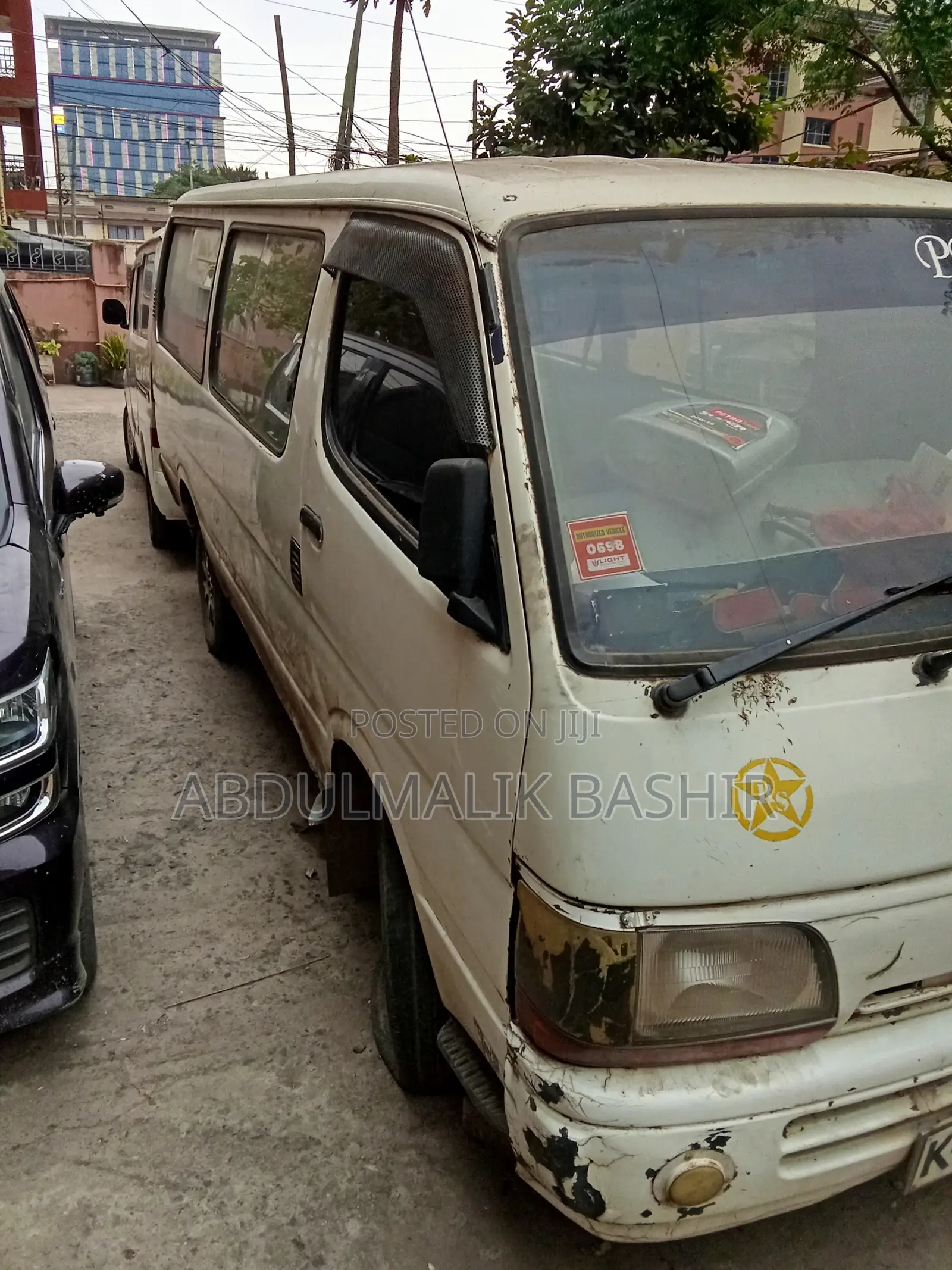 Toyota HiAce 1998 White