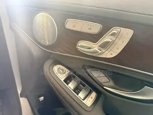 Mercedes-Benz GLC-Class 2019 Pearl