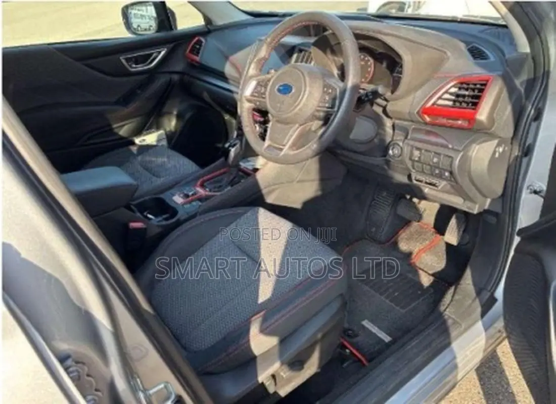 Subaru Forester 2019 Silver
