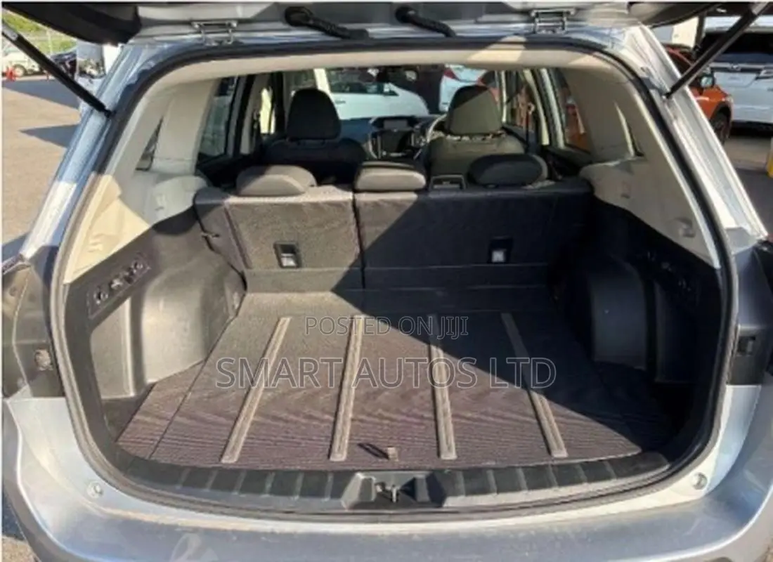 Subaru Forester 2019 Silver