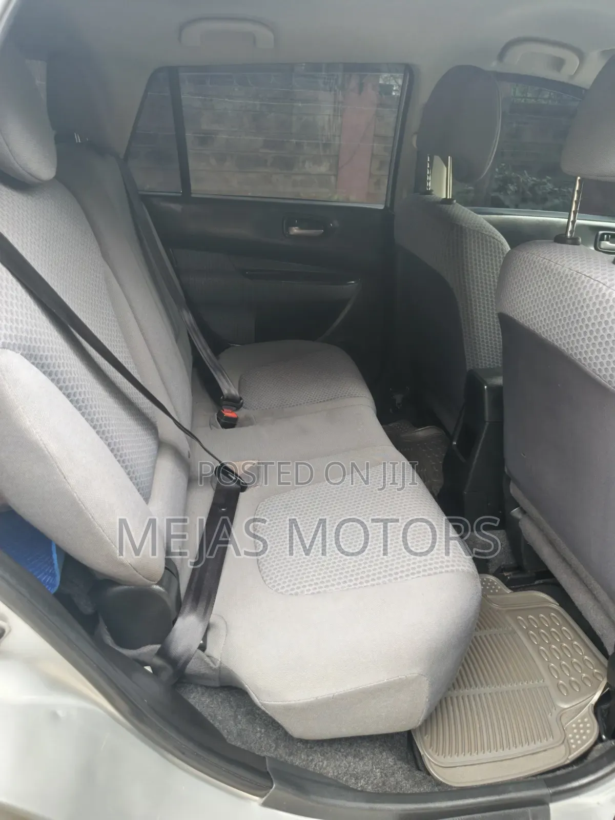 Nissan Wingroad 2015 Silver