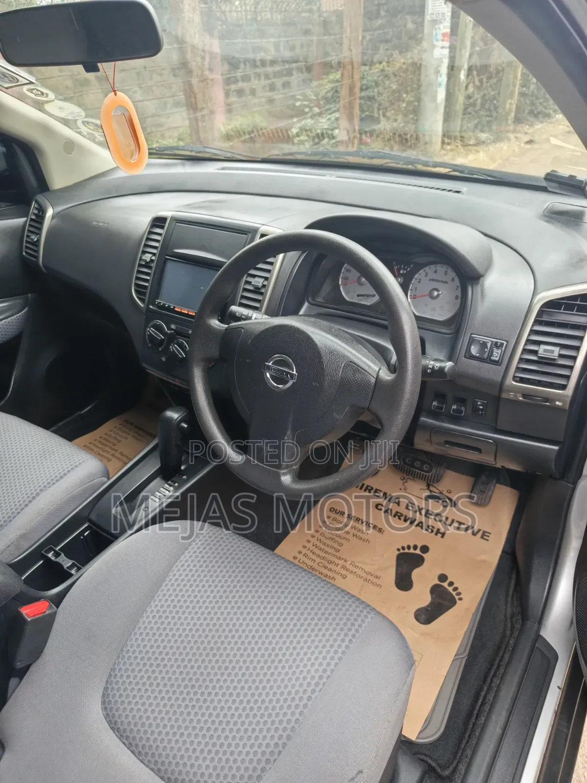 Nissan Wingroad 2015 Silver
