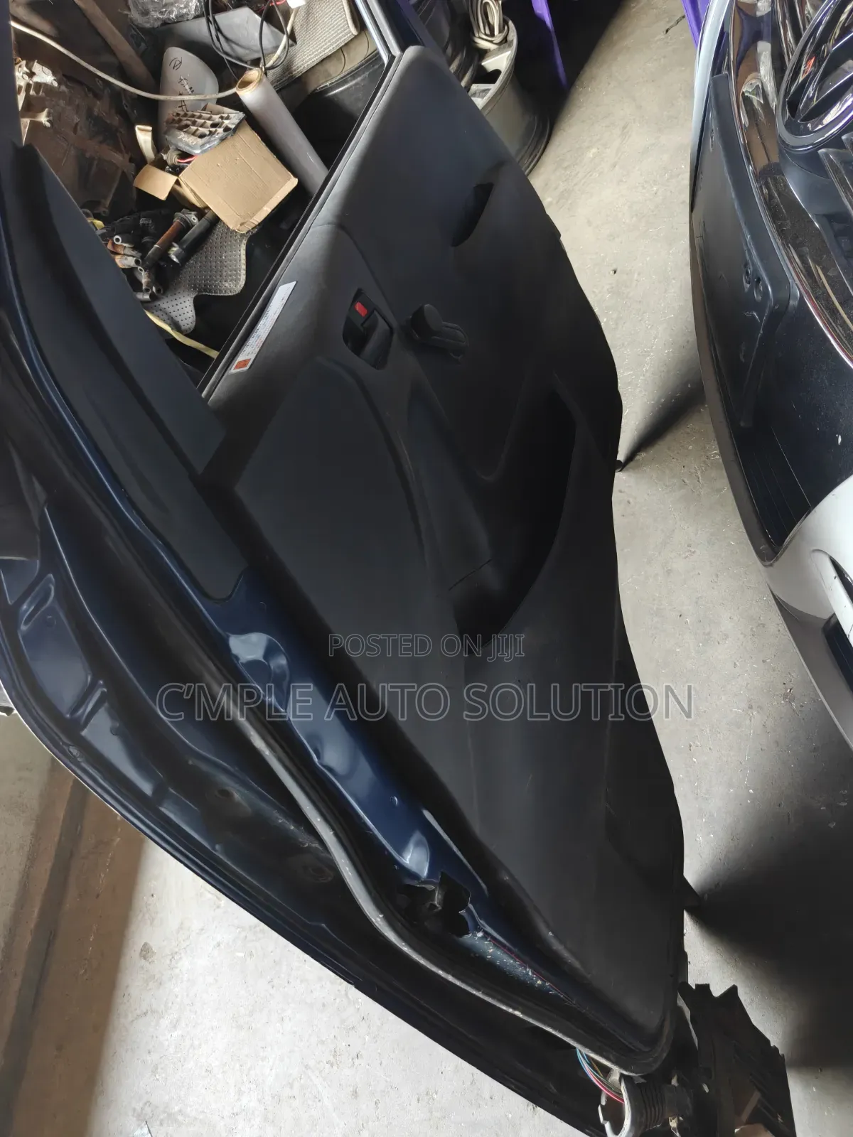 Toyota Hiace 7l Front Door