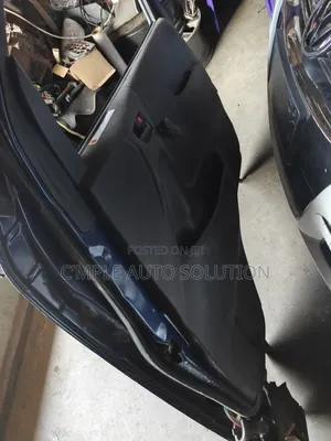 Toyota Hiace 7l Front Door