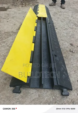 2 Channel Trafficable Cable Protector Ramp