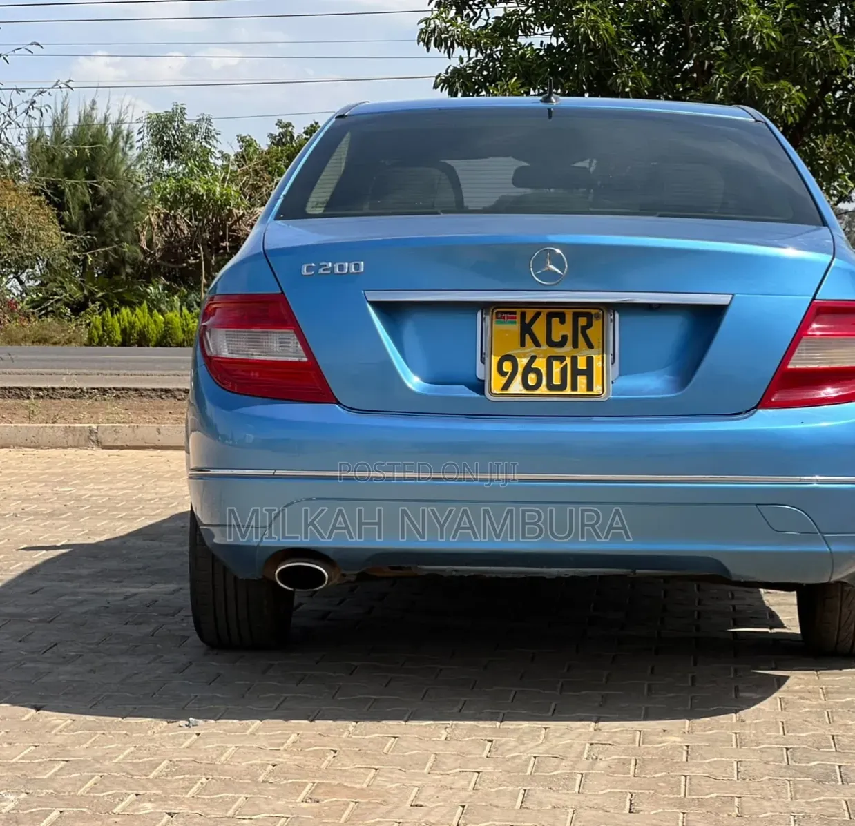 Mercedes-Benz E250 2010 Blue