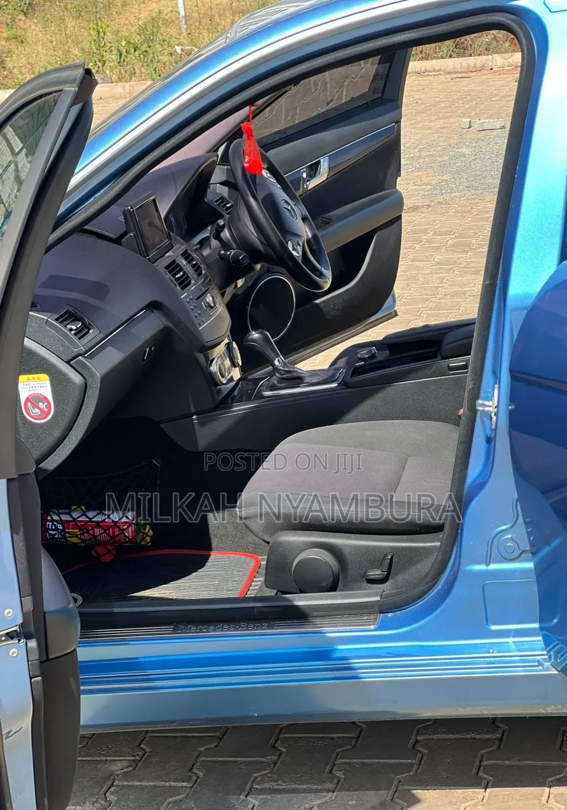 Mercedes-Benz E250 2010 Blue