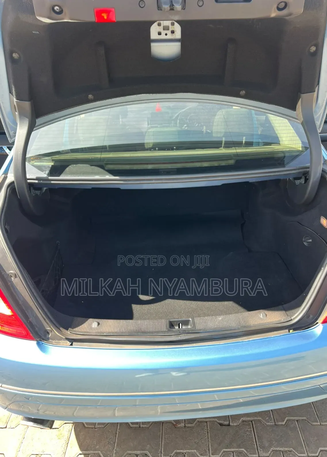Mercedes-Benz E250 2010 Blue