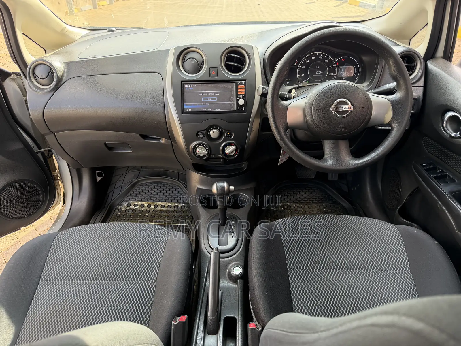 Nissan Note 2012 Silver