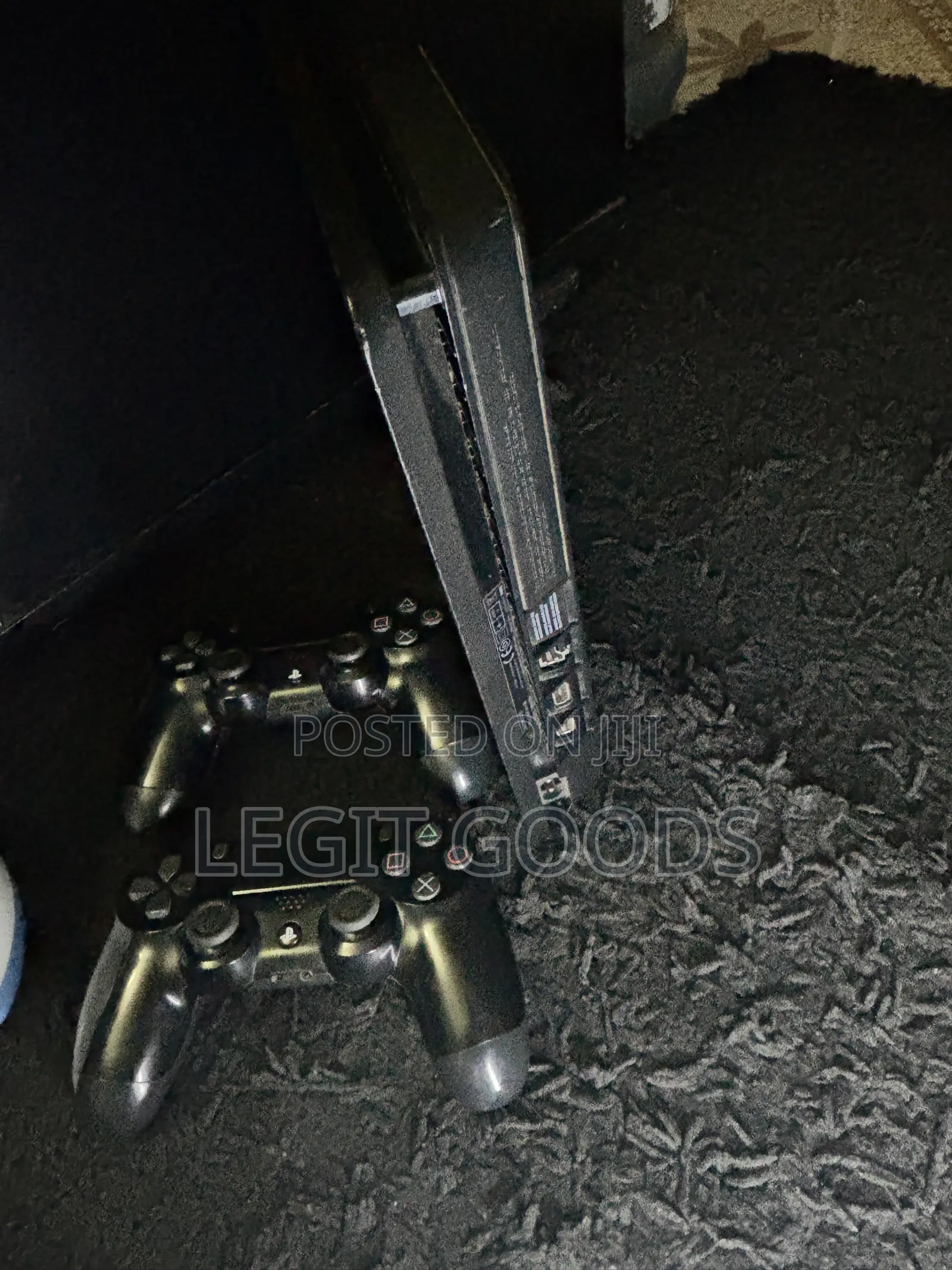 Play Station 4Slim