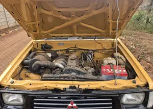Mitsubishi L200 2006 Yellow