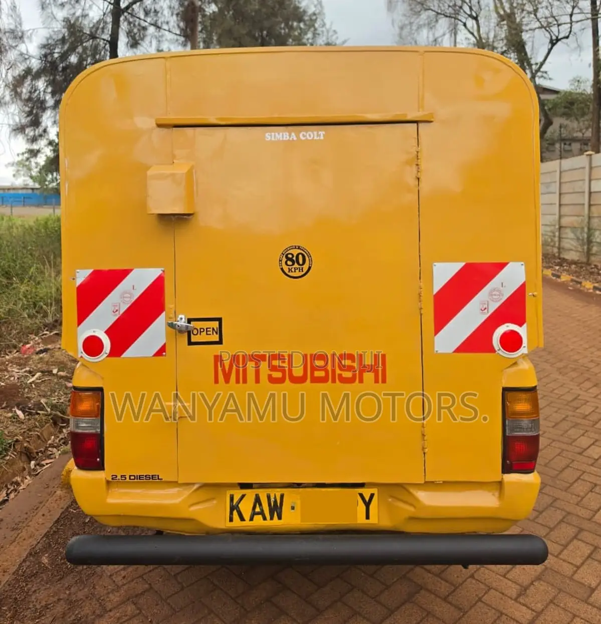 Mitsubishi L200 2006 Yellow