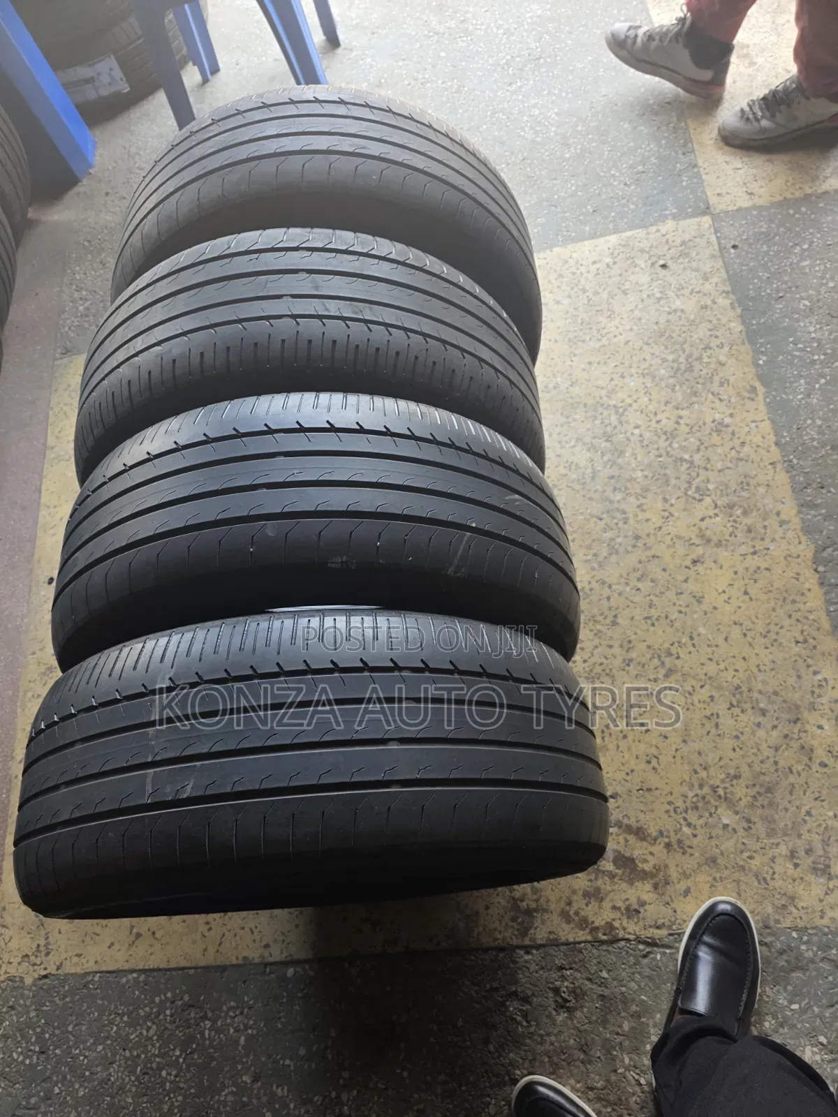 Yokohama 235/50r18 Per PC