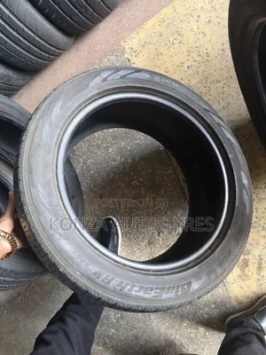 Yokohama 235/50r18 Per PC