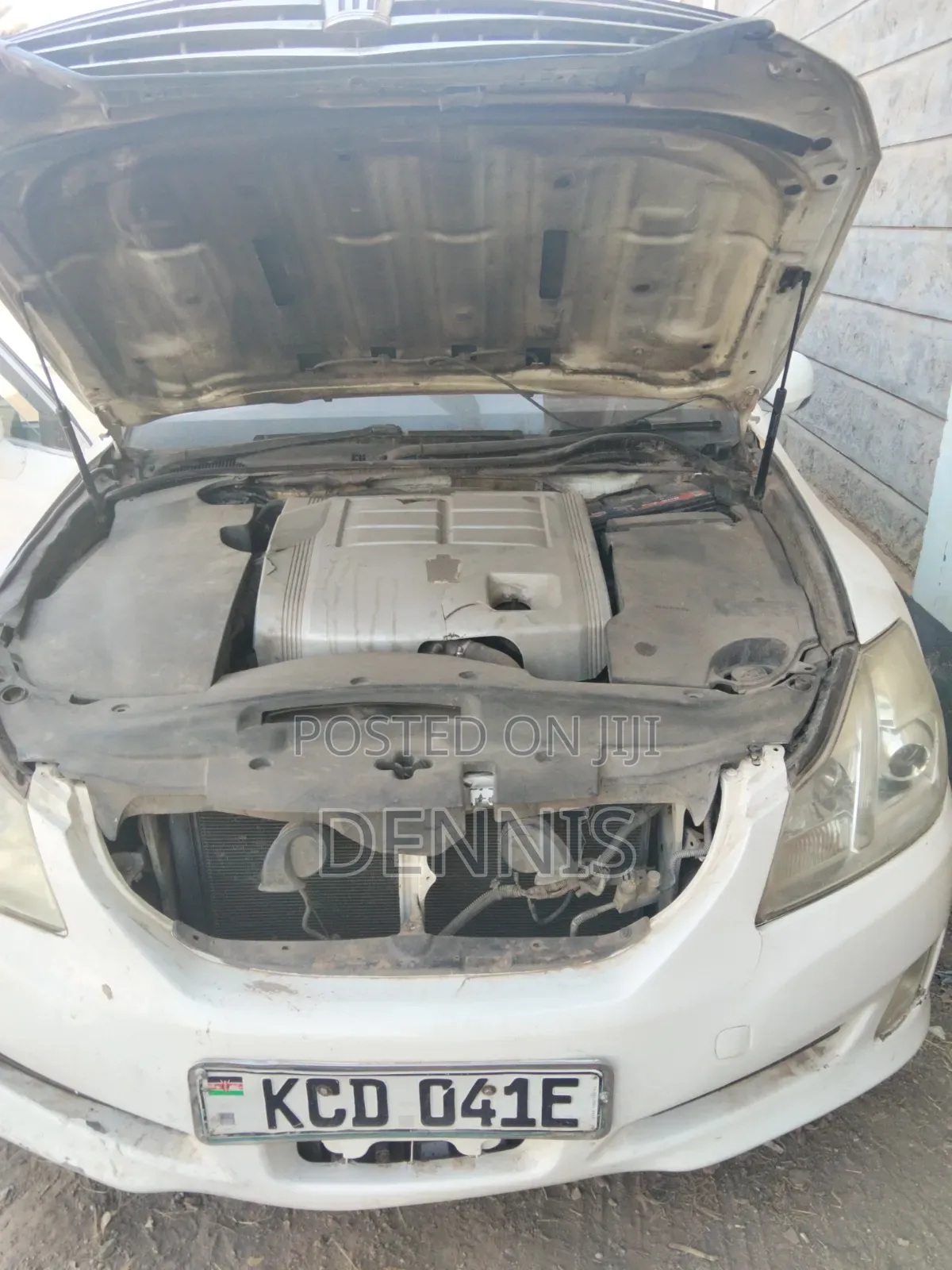 Toyota Crown 2009 White