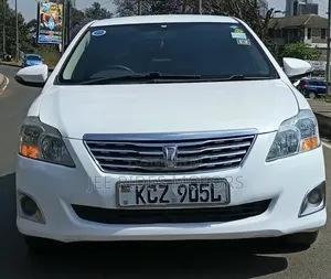 Toyota Premio 2014 Off white
