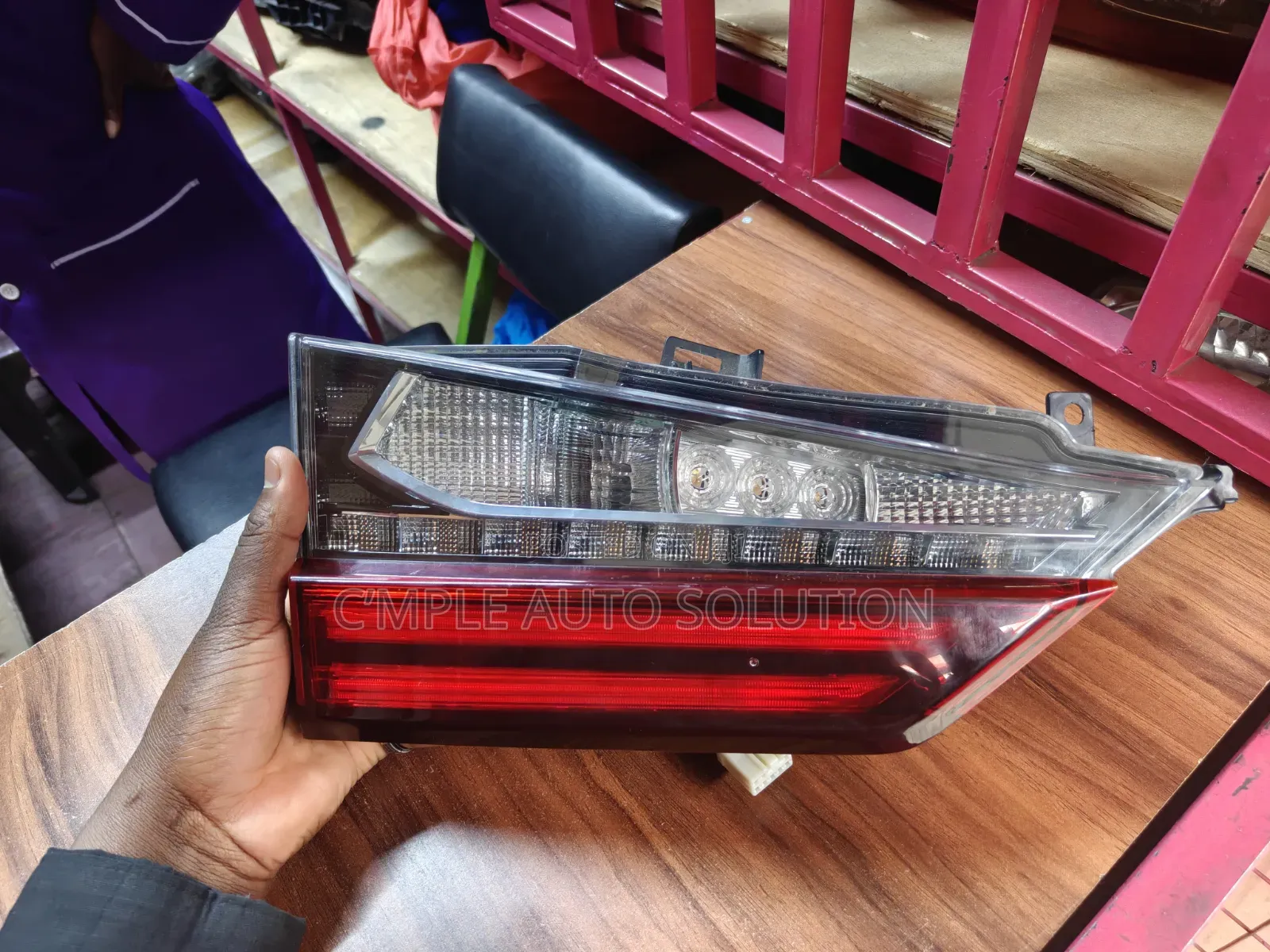 Lexus RX 450h Bootlight