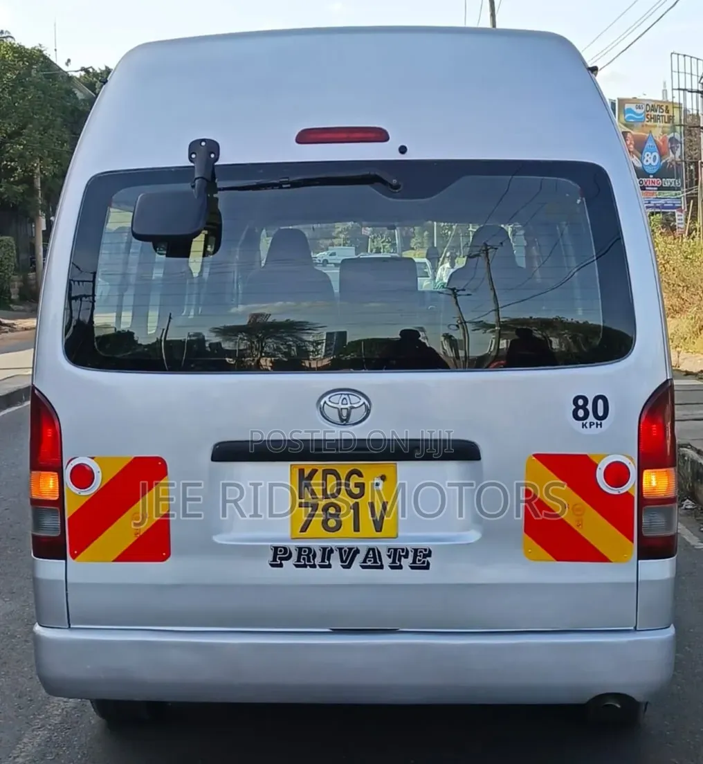 Toyota HiAce 2014 Grey