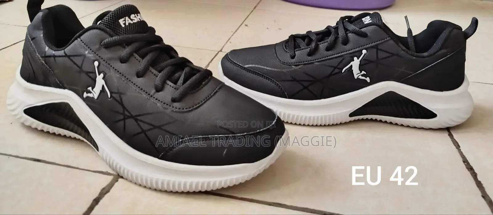 Women & Mens Sneakers