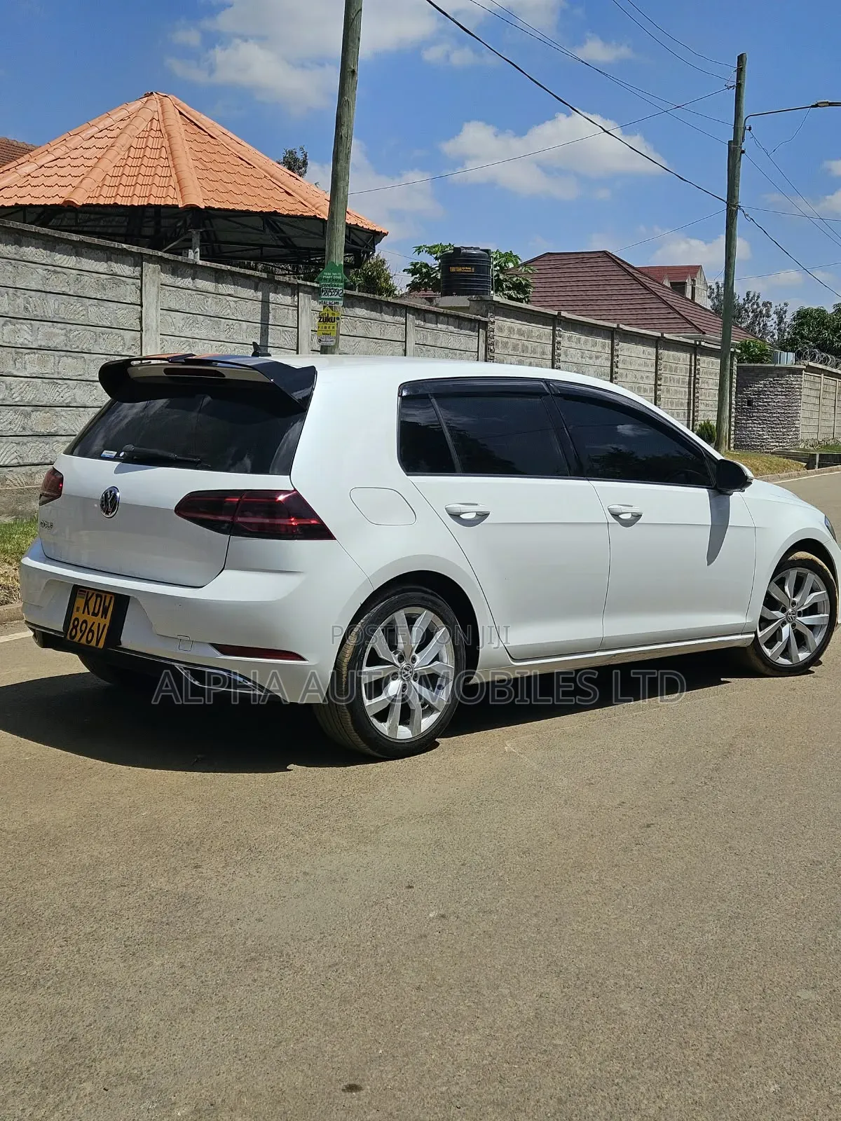 Volkswagen Golf 2018 White
