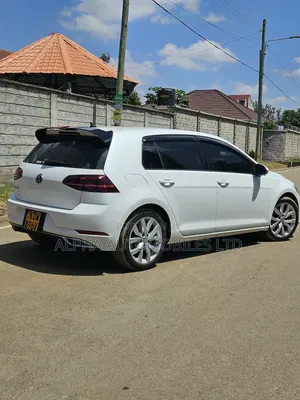 Volkswagen Golf 2018 White