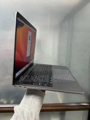 New Laptop Apple MacBook Pro 2019 16GB Intel Core i9 SSD 1T