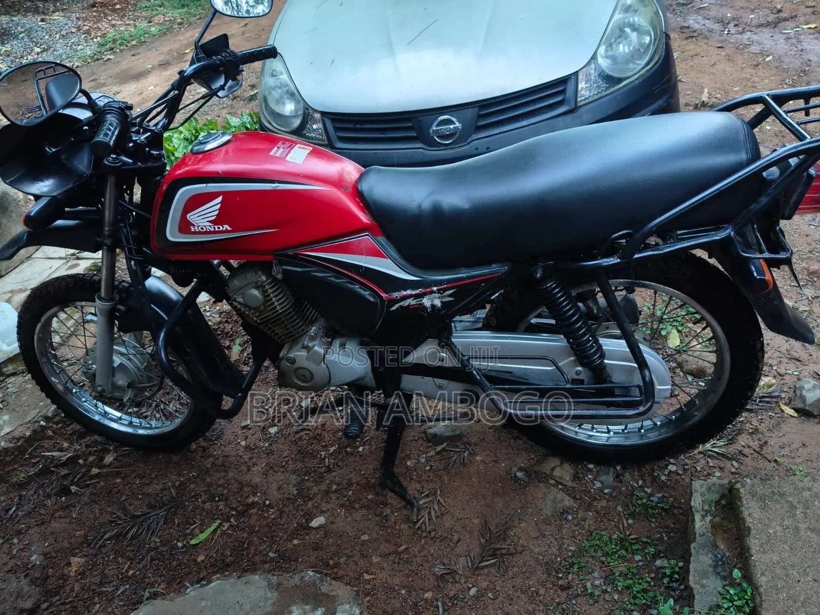 Honda CB 2022 Red