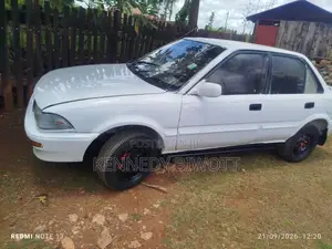 Toyota Corolla 1991 White