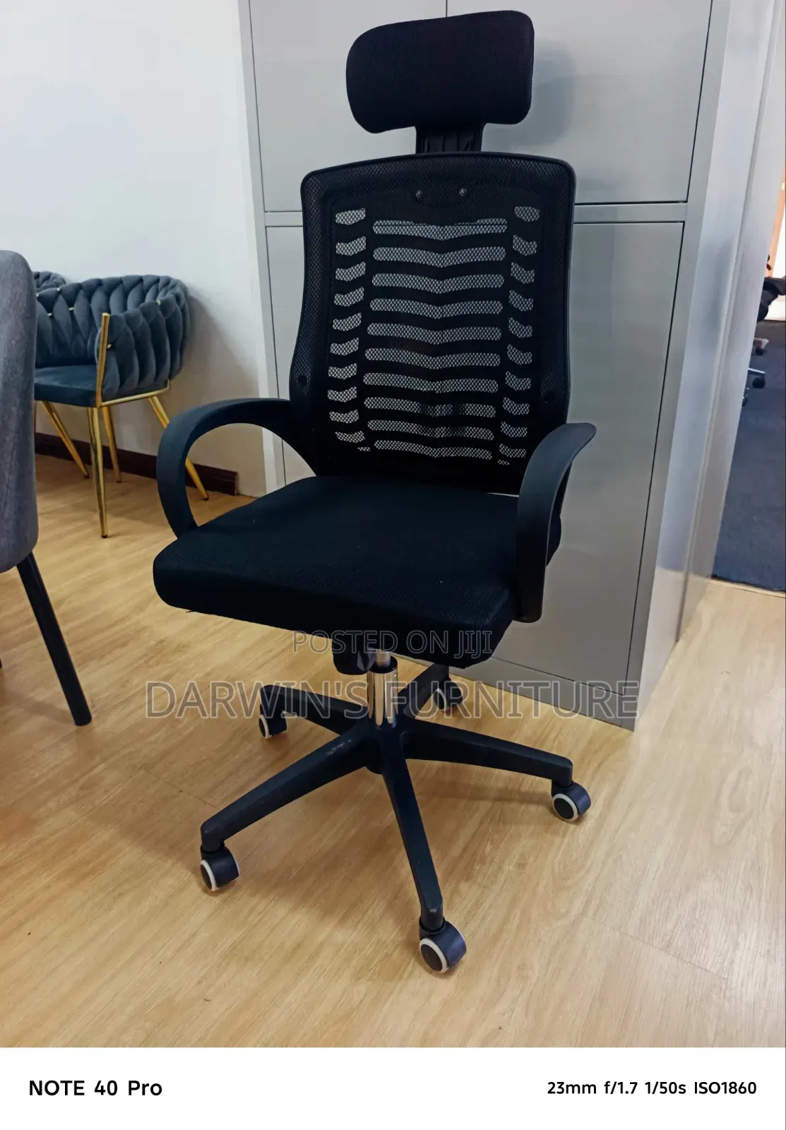 Headrest Chair