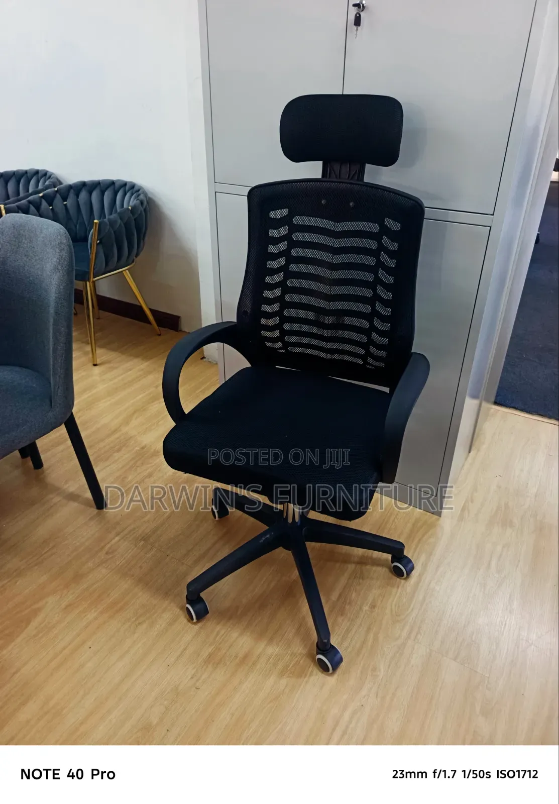 Headrest Chair