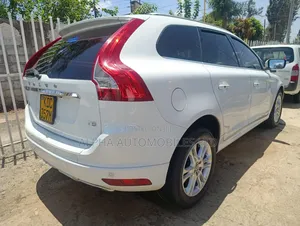 Volvo XC60 2013 White