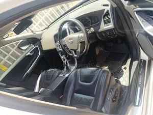 Volvo XC60 2013 White