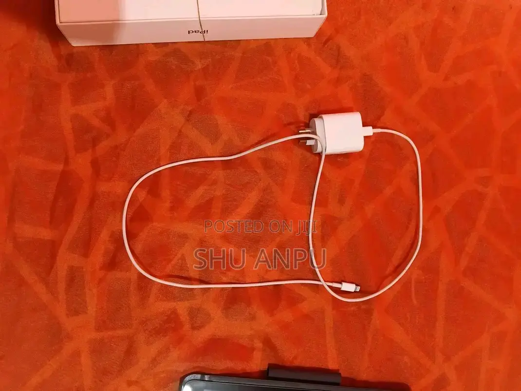 Apple iPad 10.2 (2021) 64 GB Gray