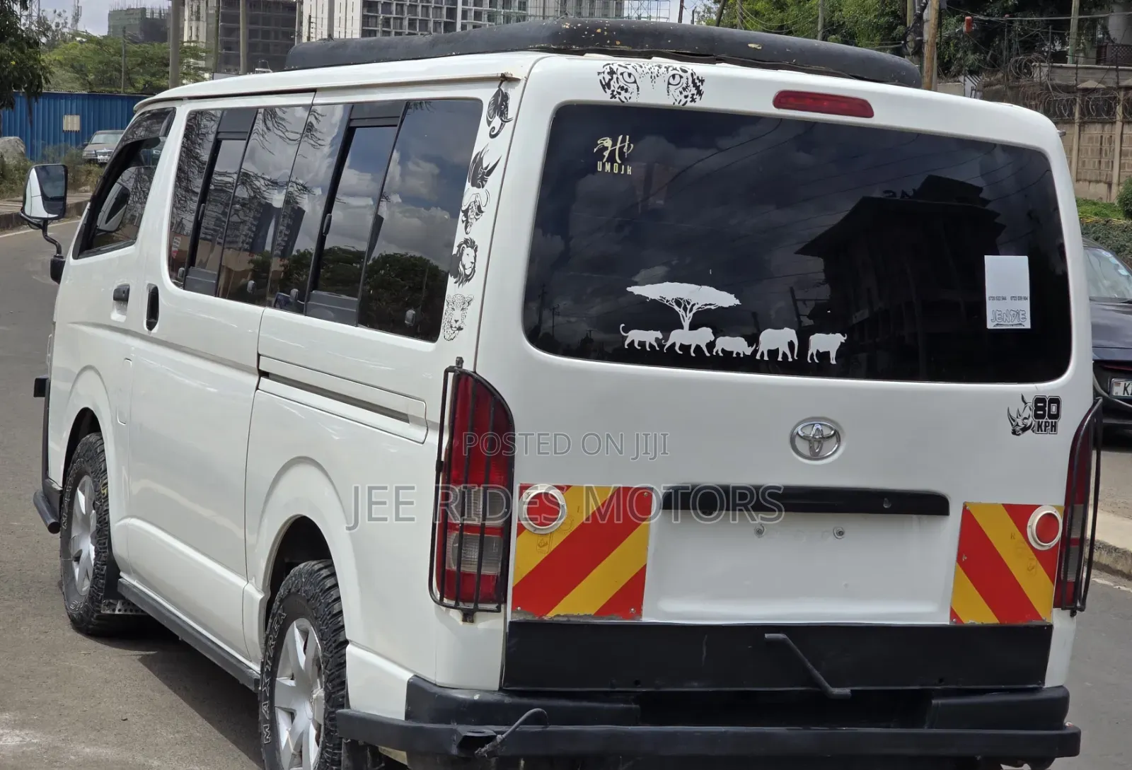 Toyota HiAce 2015 Beige