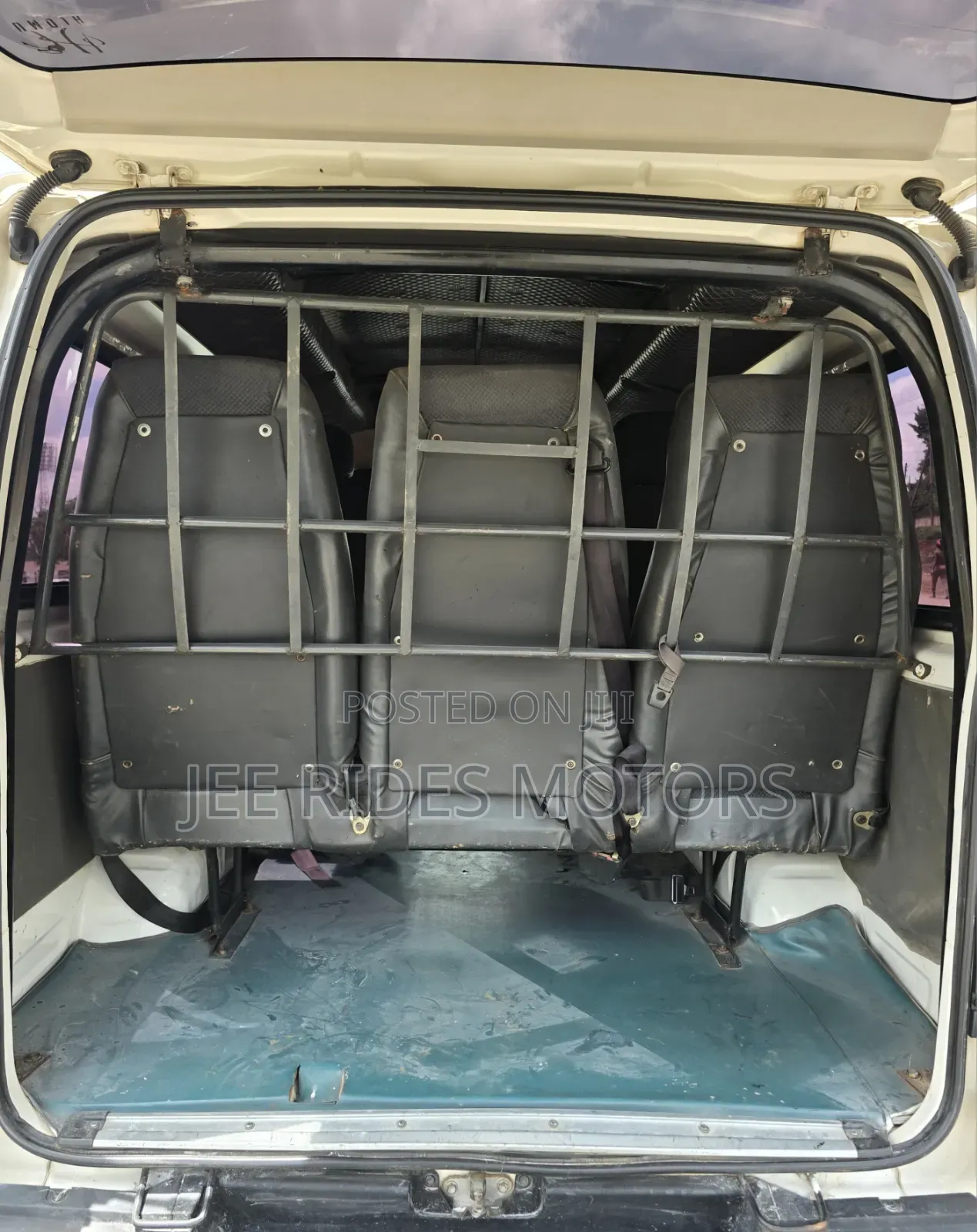 Toyota HiAce 2015 Beige