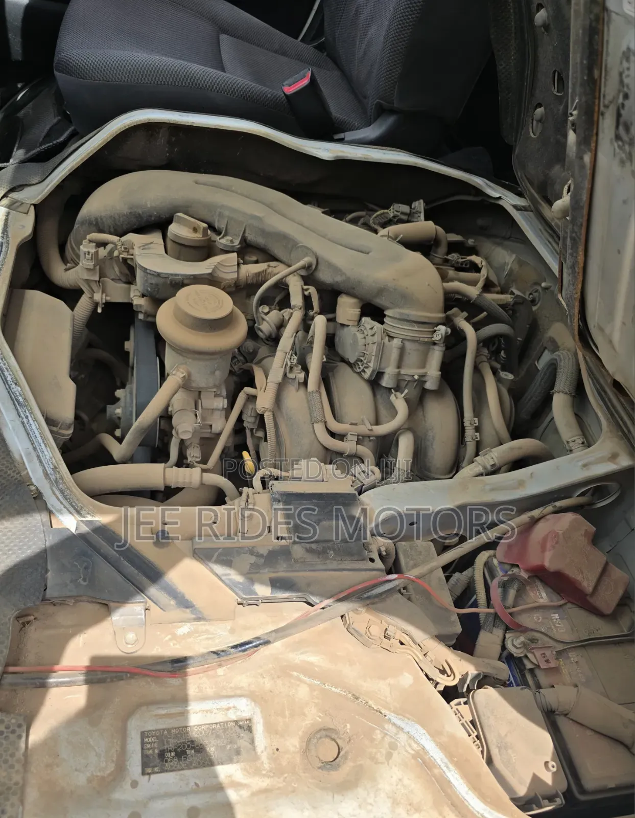 Toyota HiAce 2015 Beige