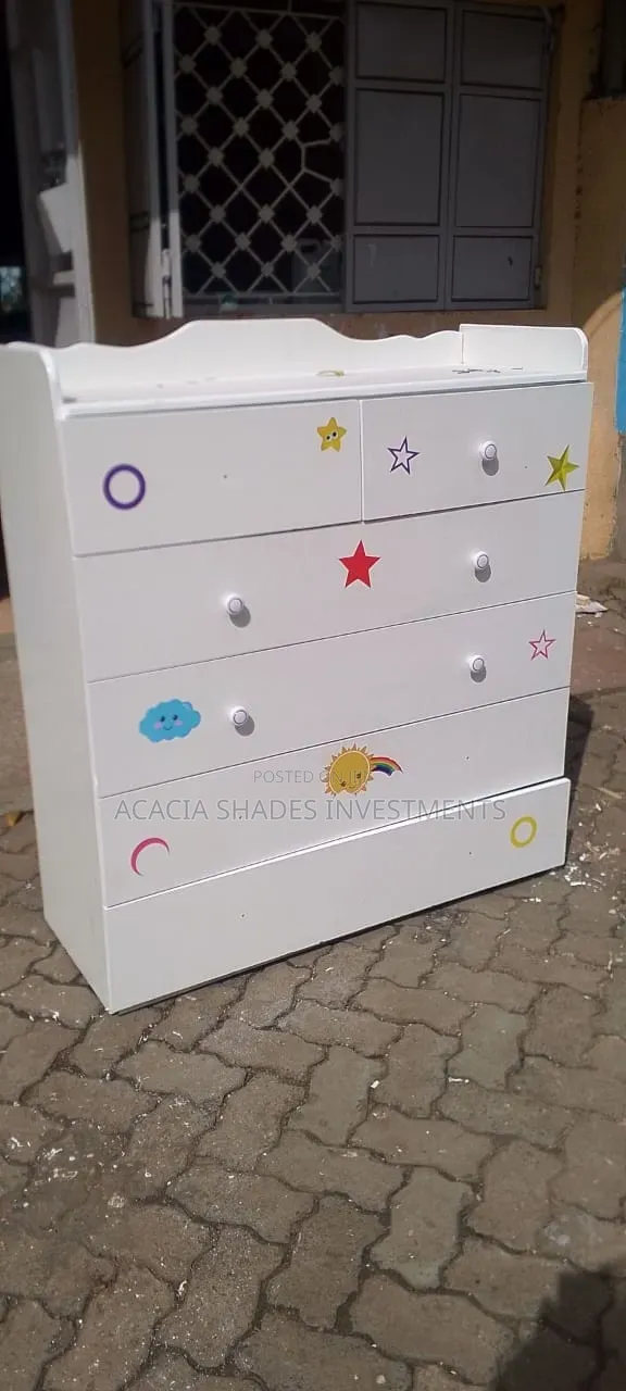 Chest of Drawers