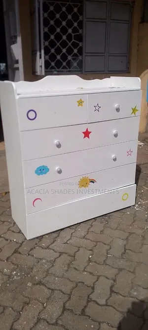 Chest of Drawers