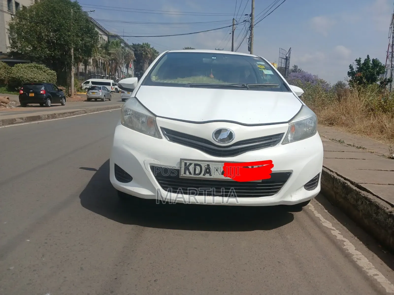 Toyota Vitz 2014 White