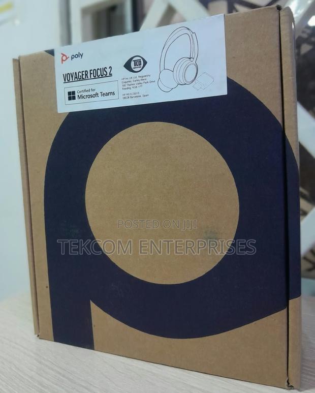 Poly Voyager Focus 2 Stereo Headset || PolyVoyagerFocus2Stereo Headset - main view