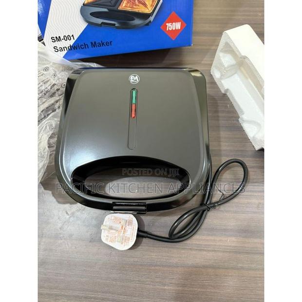 Em ElectroMate Sandwich Maker Toaster 2-Slice Non-Stick - thumbnail 2