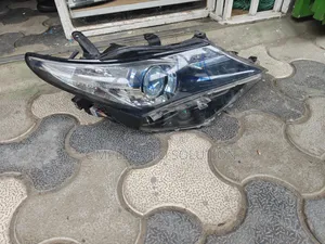 Toyota Auris 2014 Headlight Xenon